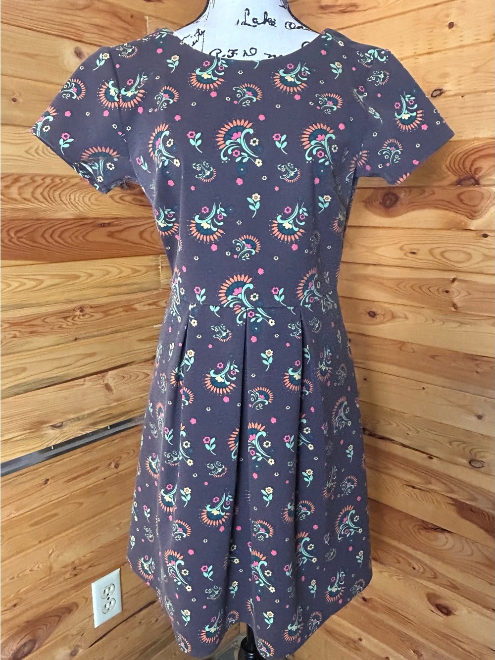 Matilda Jane Gray Floral Paisley Short-Sleeve Pleated Dress with Pink & Teal